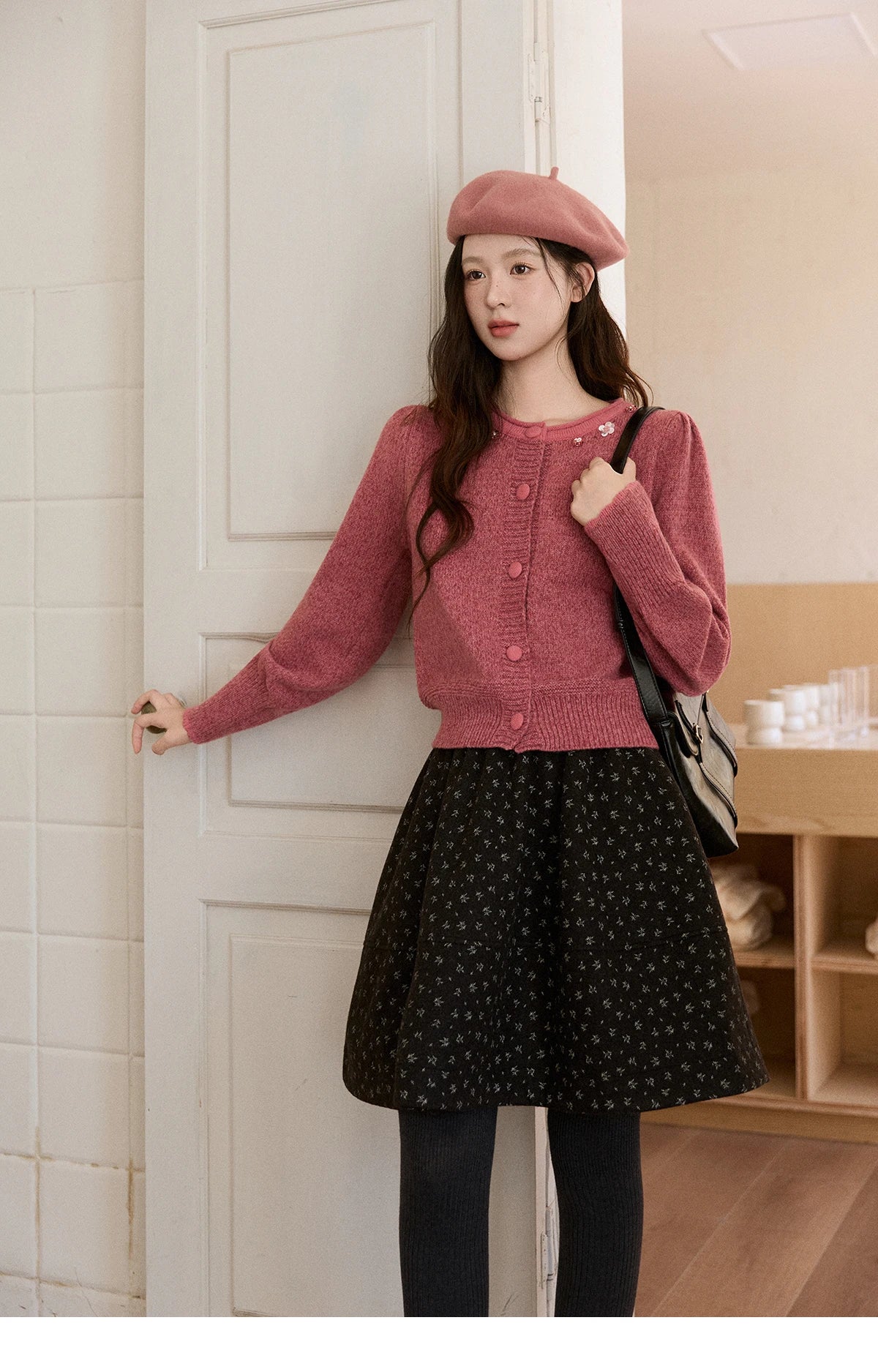 MISHOW Rose Red Sequin Beaded Floral Cardigan 2025 Winter Slight Puff Sleeve O-Neck Sweater Thick Warm Short Knitwear MXE93Z2808