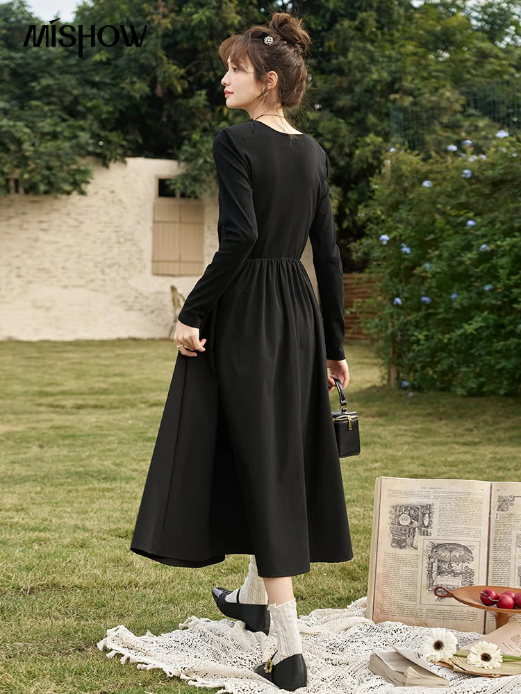 MISHOW Black Knitted Smocked Dresses for Women 2025 Autumn Hepburn V-neck Vintage Dresses Elegant A-line Midi Dress MXC59L1640