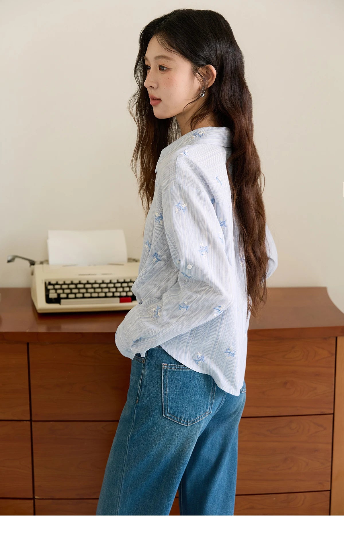 MISHOW Long Sleeve Shirts for Woman 2025 Autumn Retro Blue Single-breasted Blouse Floral Embroidery Casual Tops MXE45X2495