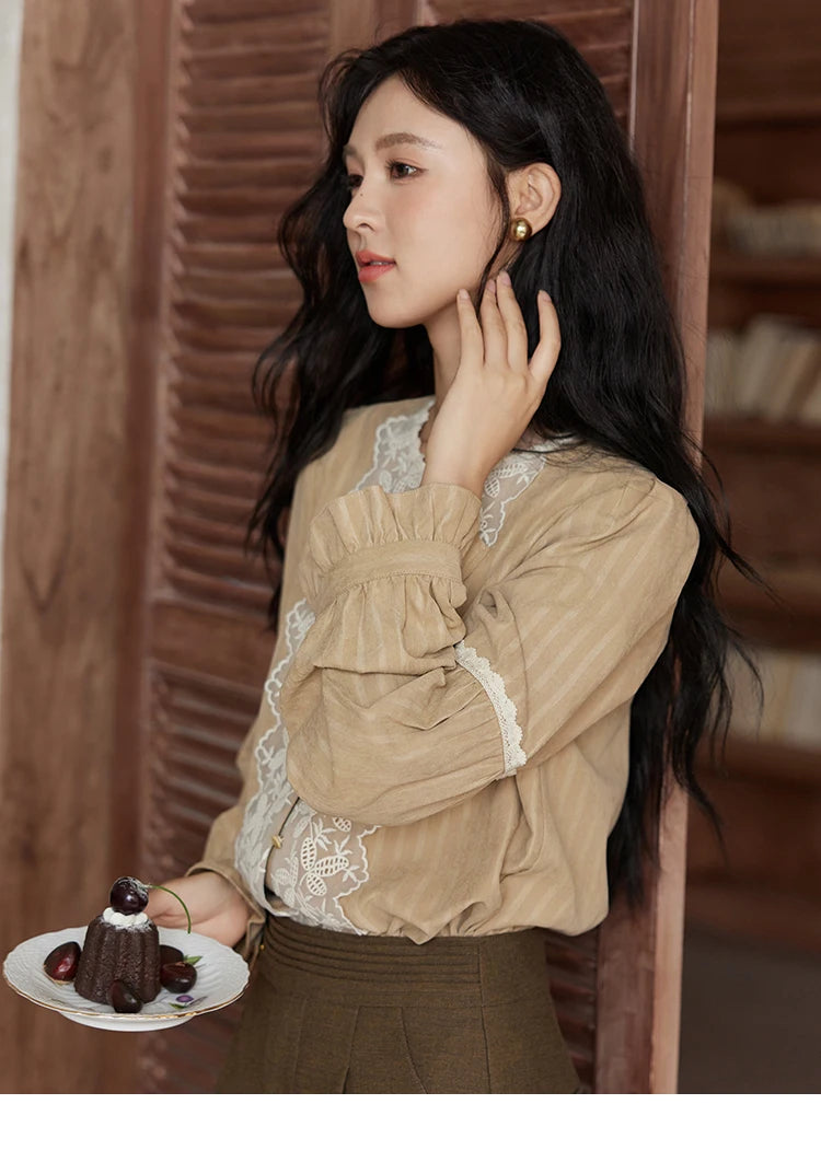 MISHOW Vintage Mesh Embroidery Blouse Women Lace Striped Lace Collar Long Sleeve Top French Lantern Sleeve Outwear MXD47X1664