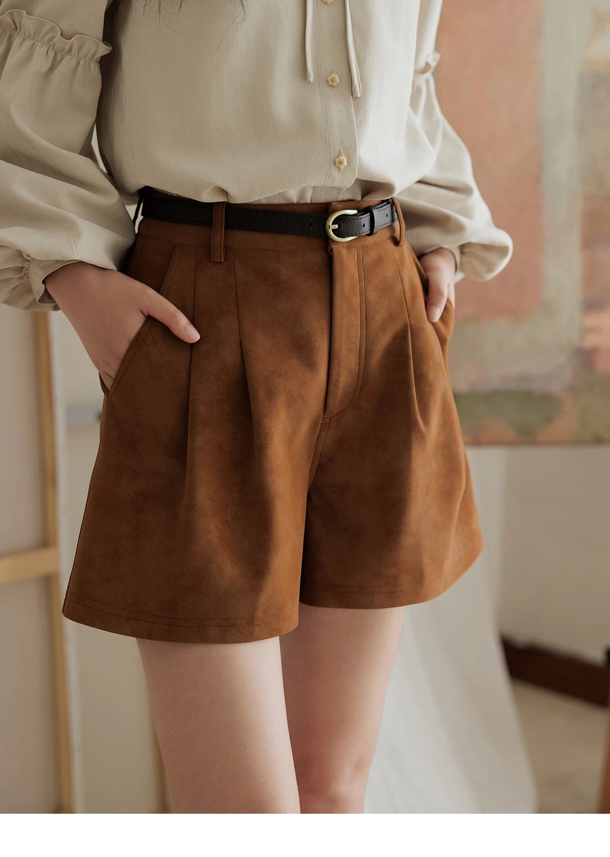 MISHOW Suede Shorts for Women Autumn 2024 High Waist A-line Slim Wide Leg Short Pants Solid Pleats Pants Side Pockets MXD44K0753
