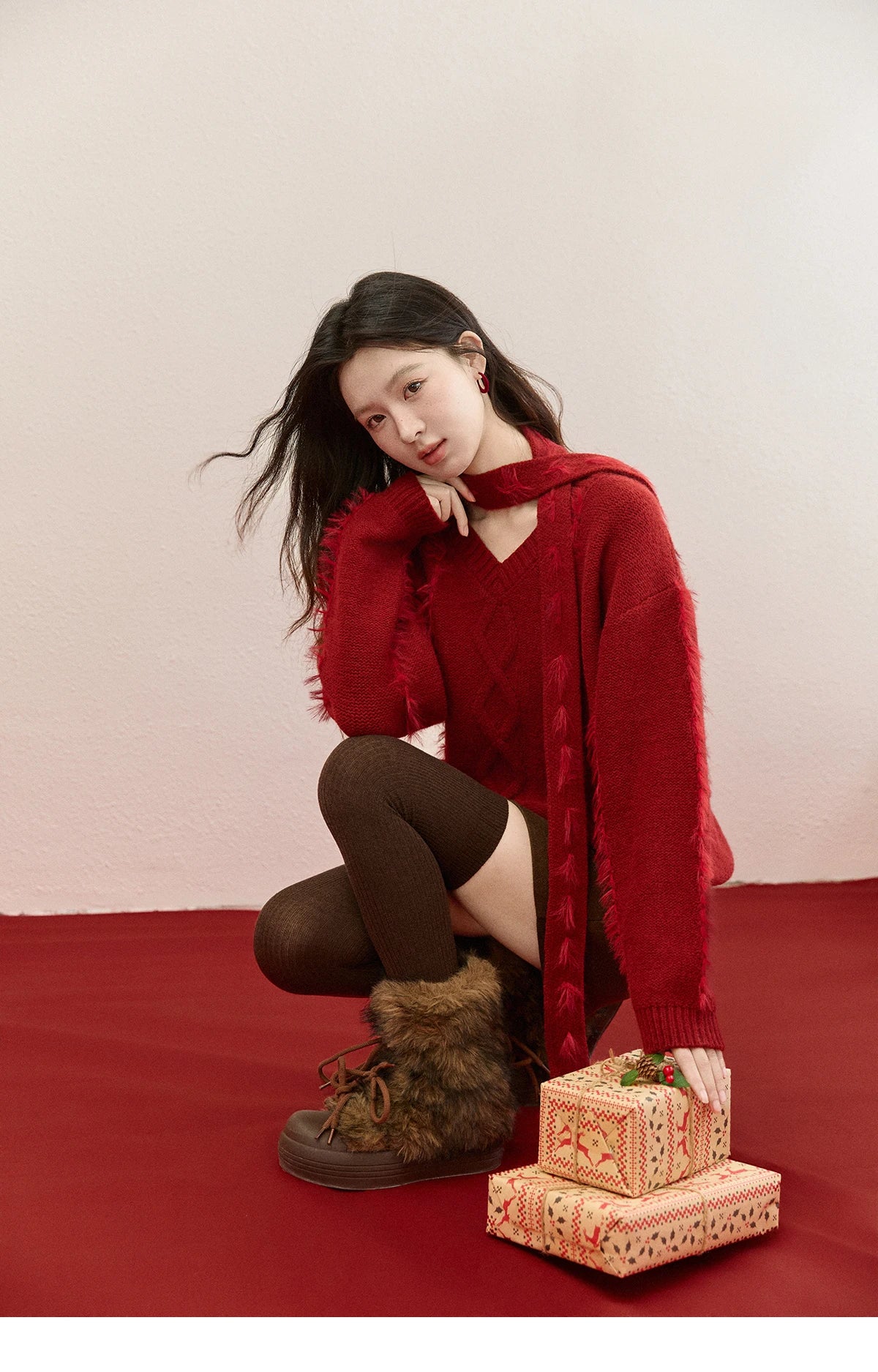 MISHOW Christmas Knitted Sweater Women 2025 Winter Burgundy V-neck Loose Tops Mink Fur Tassel with Scarf Tie Sweaters MXE93Z2809