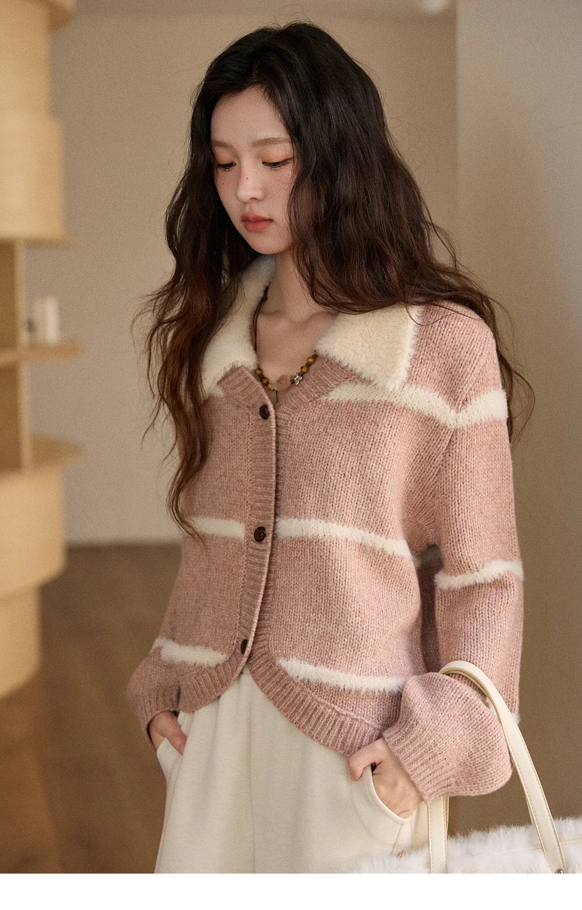 MISHOW Woman Knitted Cardigan 2025 Winter Sweet Style Faux Mink Turn-down Collar Striped Stitching Sweater Commute MXE89Z2668