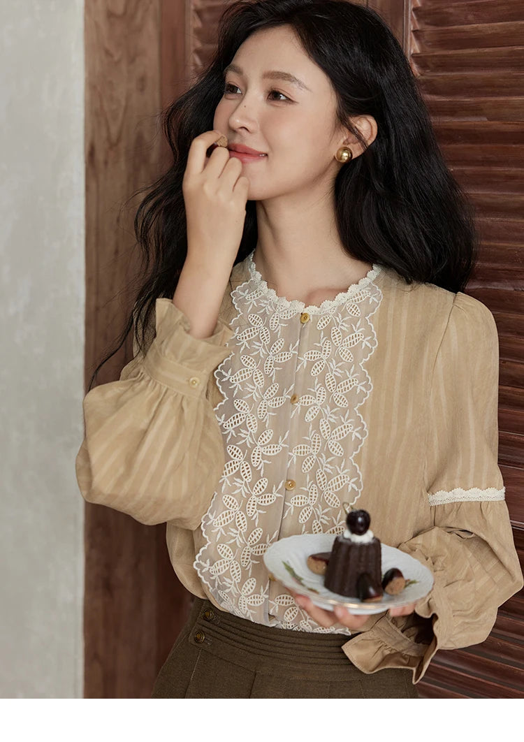 MISHOW Vintage Mesh Embroidery Blouse Women Lace Striped Lace Collar Long Sleeve Top French Lantern Sleeve Outwear MXD47X1664