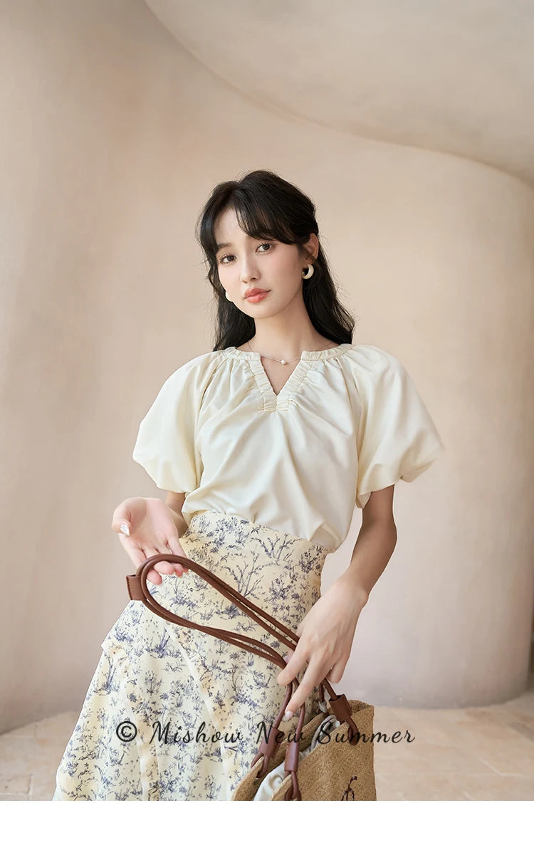 MISHOW Women's Blouses 2023 Summer French Elegant Solid V-Neck Short Sleeve Pullover LOOSE female Puff Sleeve Tops MXC38X0043