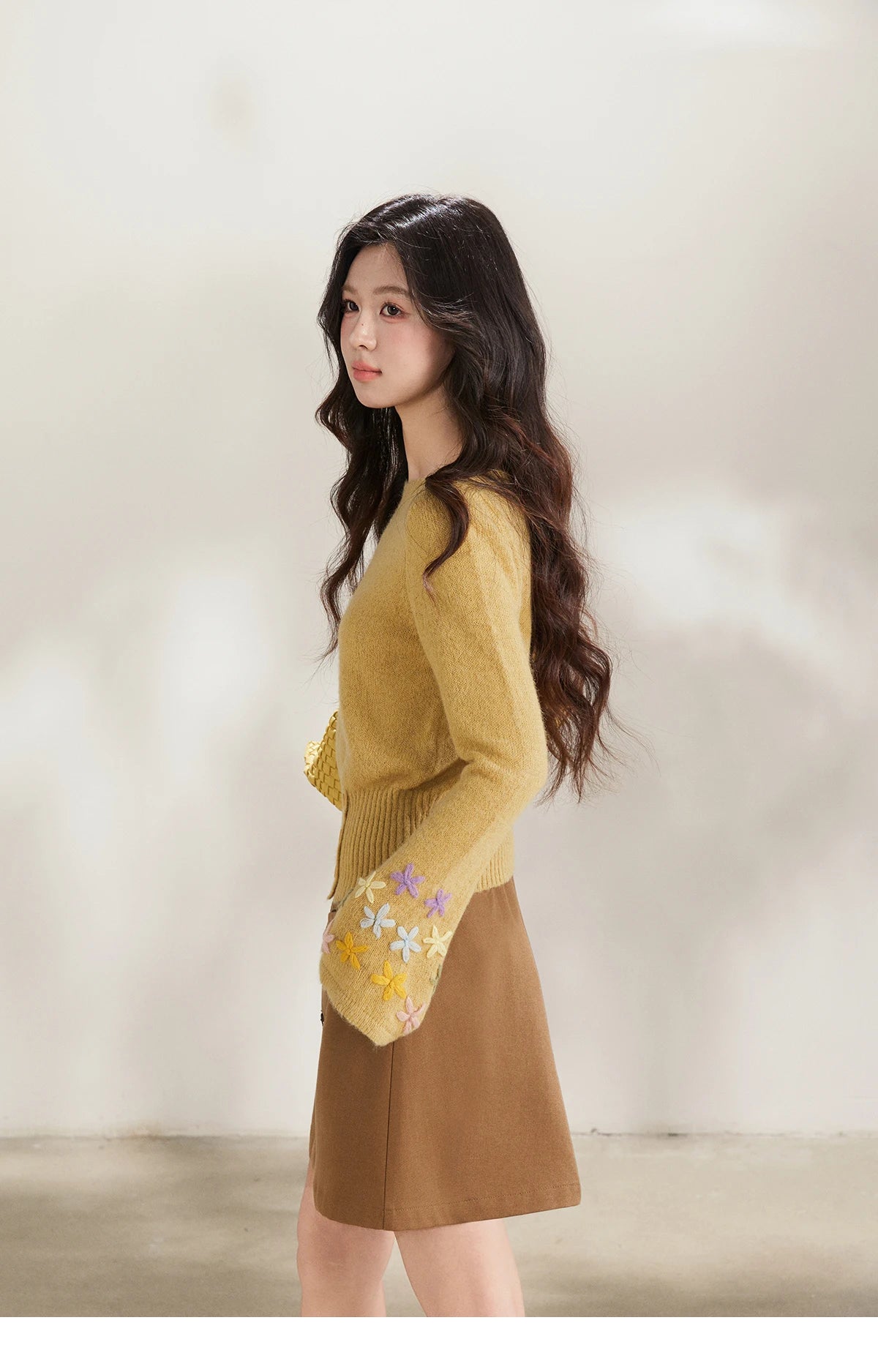 MISHOW Floral Embroidered Boat Neck Flare Sleeve Knit Tops 2026 Spring Side Button Slim Casual Soft Yellow Sweater MXE94Z2864