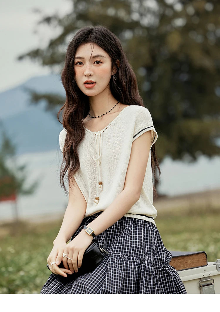 MISHOW Office Lady Summer Knitted Sweater V-neck Short Sleeve Solid Slimming Bead Design Pullover Female Lazy Tops MXE33Z1227