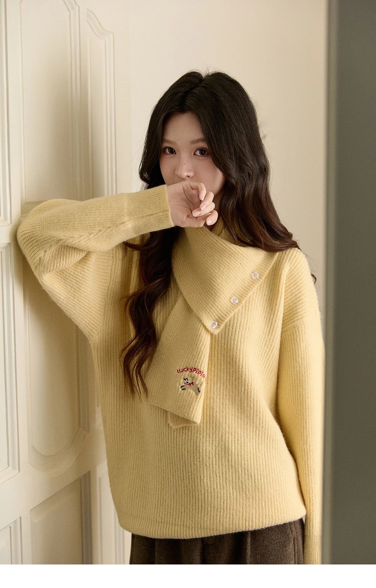 MISHOW Women's Yellow Sweater with Detachable Scarf 2025 Autumn Winter Loose Casual Warm Thickened Knit Pullover MXE93Z2953