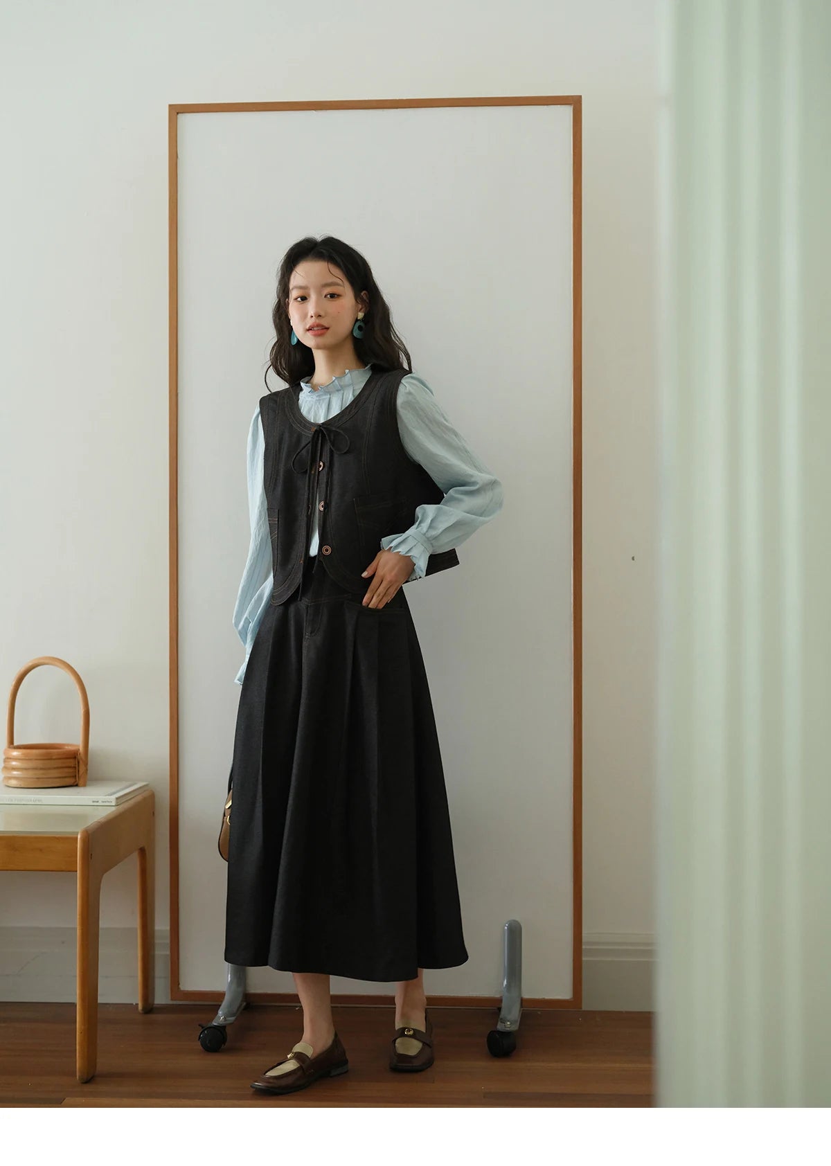 MISHOW High Waist Pleated Umbrella Denim Skirt 2025 Autumn A-LINE Deep Blue Skirts Female One Button Casual Skirts MXE41B2372