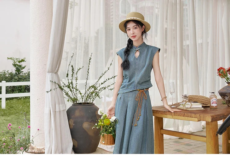 MISHOW Chinese Water Droplet Hollowed Stand Collar Vest Pleated Denim Skirt Separately Summer Retro Denim Collection MXD21X1465