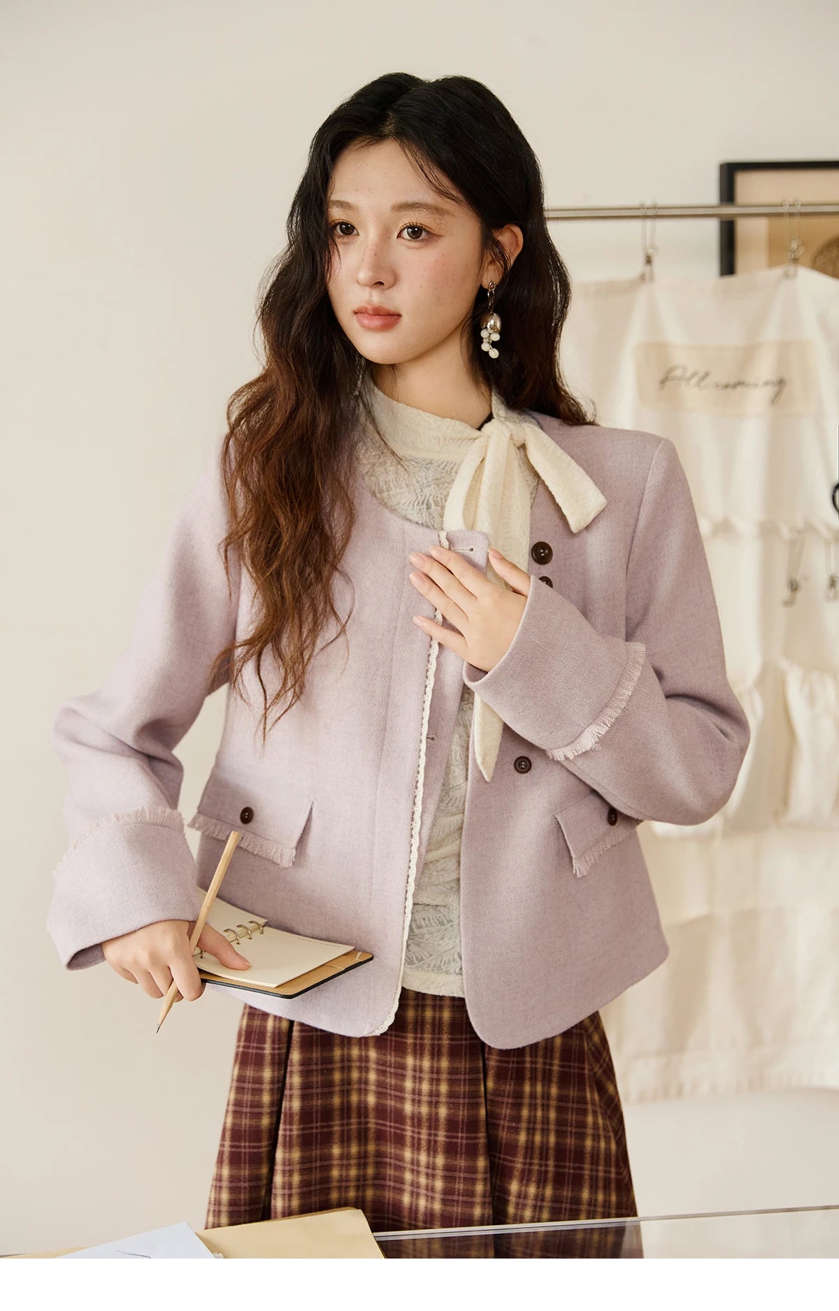 MISHOW Purple Woolen Coat for Women Autumn 2025 Slanted Placket Splicing Lace Coats Shoulder Pads Retro Short Jackets MXE47W0840