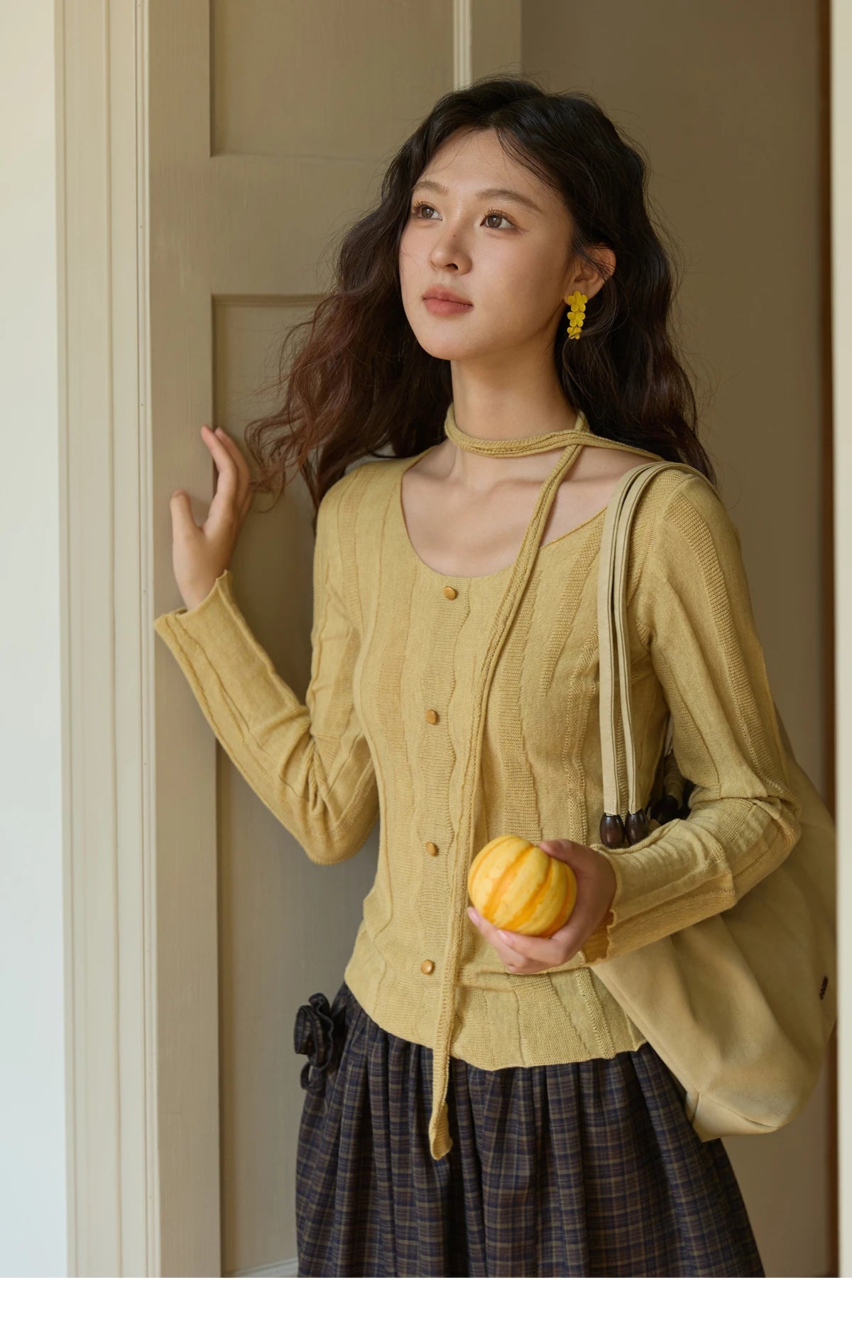 MISHOW Women's Wool Blend Knitted Top 2025 Autumn French Slim Scoop Neck with Draped Tie Soft Solid Pullover Top MXE42Z1322