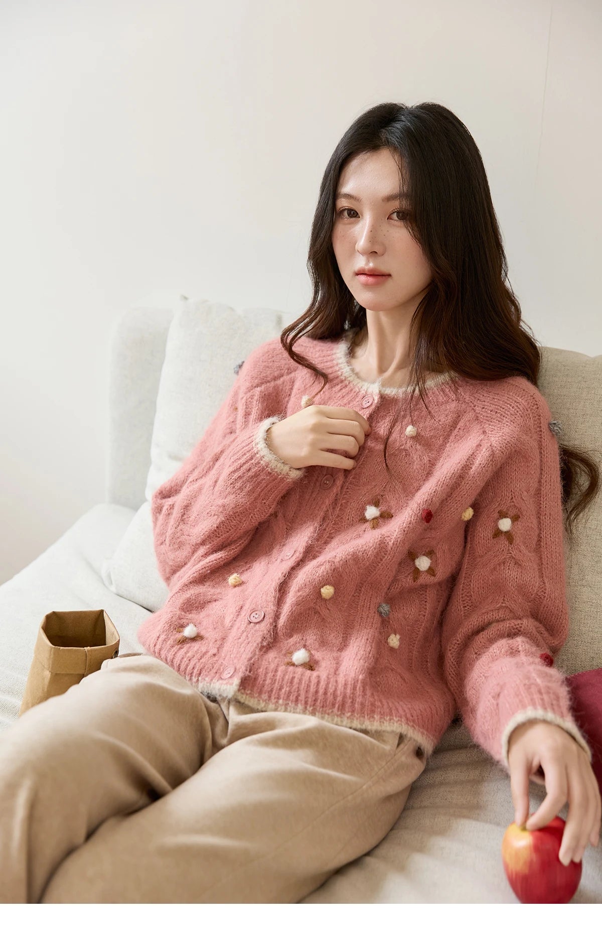 MISHOW Hand-crocheted Knitted Cardigan for Women 2025 Autumn Luxury Long Sleeves Wool Blended Loose Casual Tops MXE48Z2575