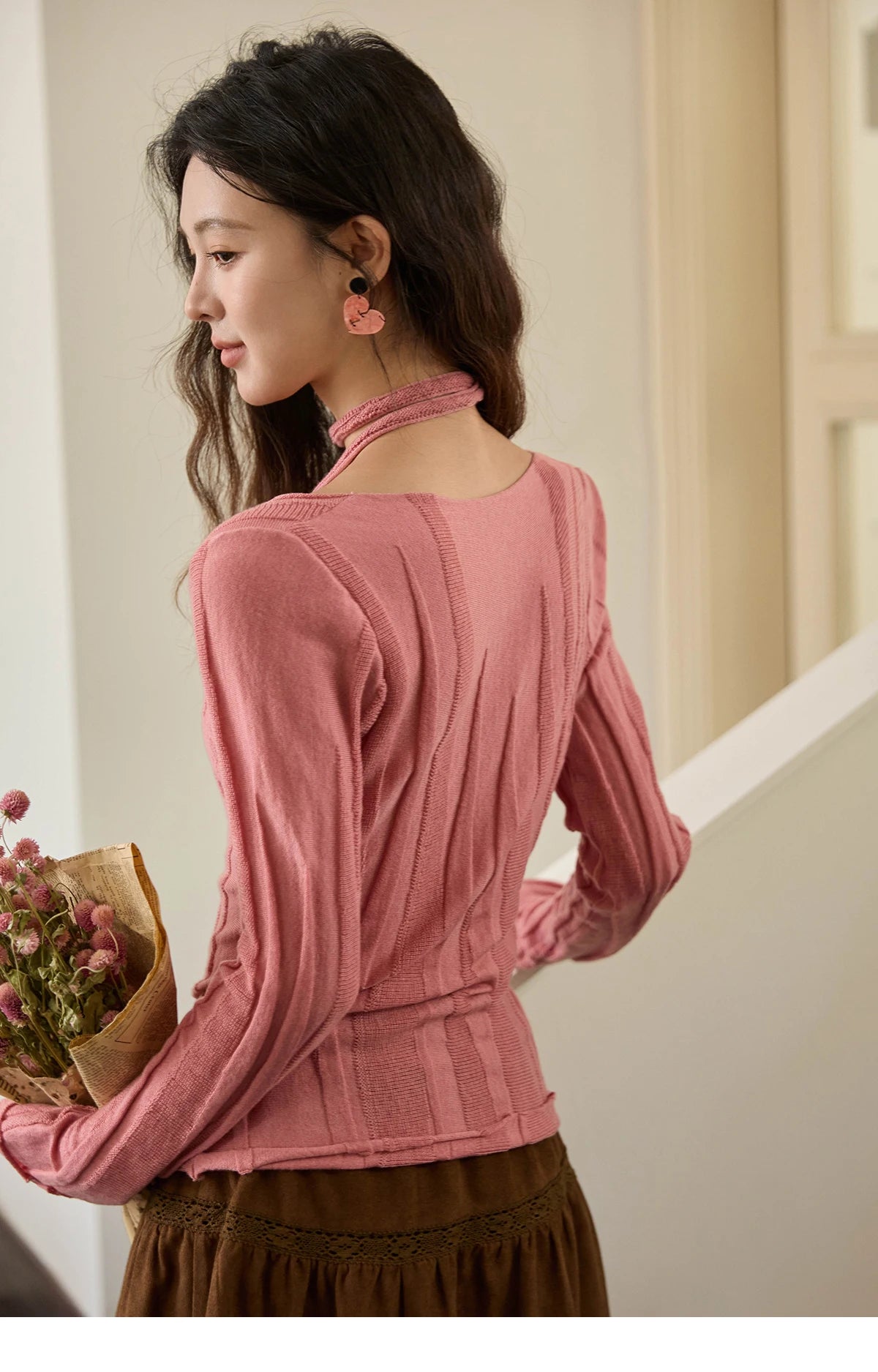 MISHOW Women's Wool Blend Knitted Top 2025 Autumn French Slim Scoop Neck with Draped Tie Soft Solid Pullover Top MXE42Z1322