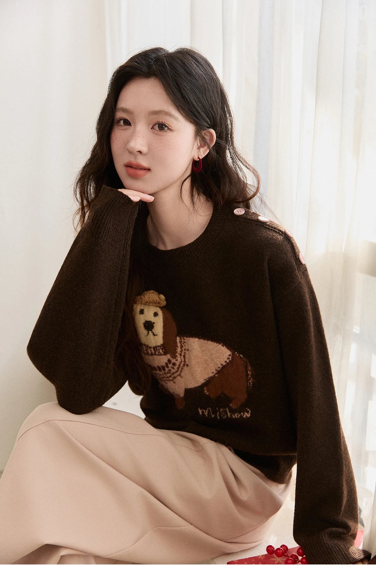 MISHOW Women's French Crew Neck Pullover Sweaters 2025 Winter Loose Dog Jacquard Knitted Top (Scarf Not Included) MXE94Z2890