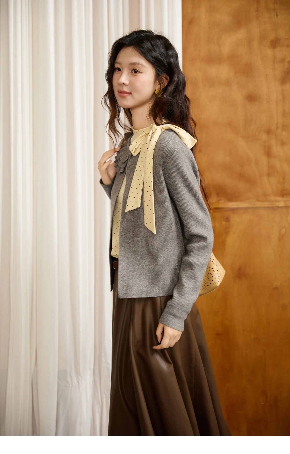 MISHOW Gray Knitted Cardigan Women 2025 Autumn Winter New Ruffled Collar Floral Yarn Striped Loose Lazy Casual Tops MXE45Z1378