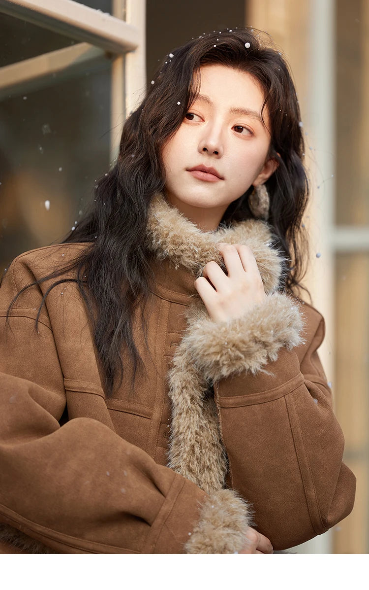 MISHOW American Vintage Faux Fur Jacket Women 2024 Winter Warm Thickened Turn Down Collar Fur One Reversible Jacket MXD55W0648