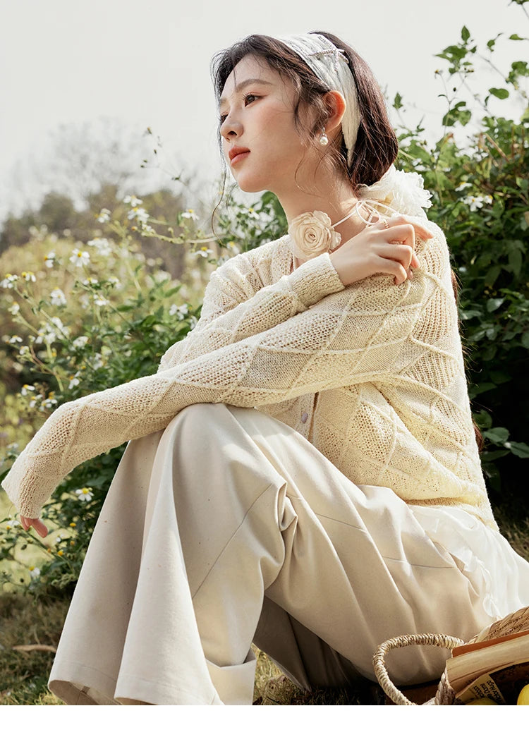 MISHOW Square Pattern Knitted Sweater for Women Spring Summer 2025 V-neck Tops Colorful Starfish Buckle Lazy Cardigan MXE16Z1213