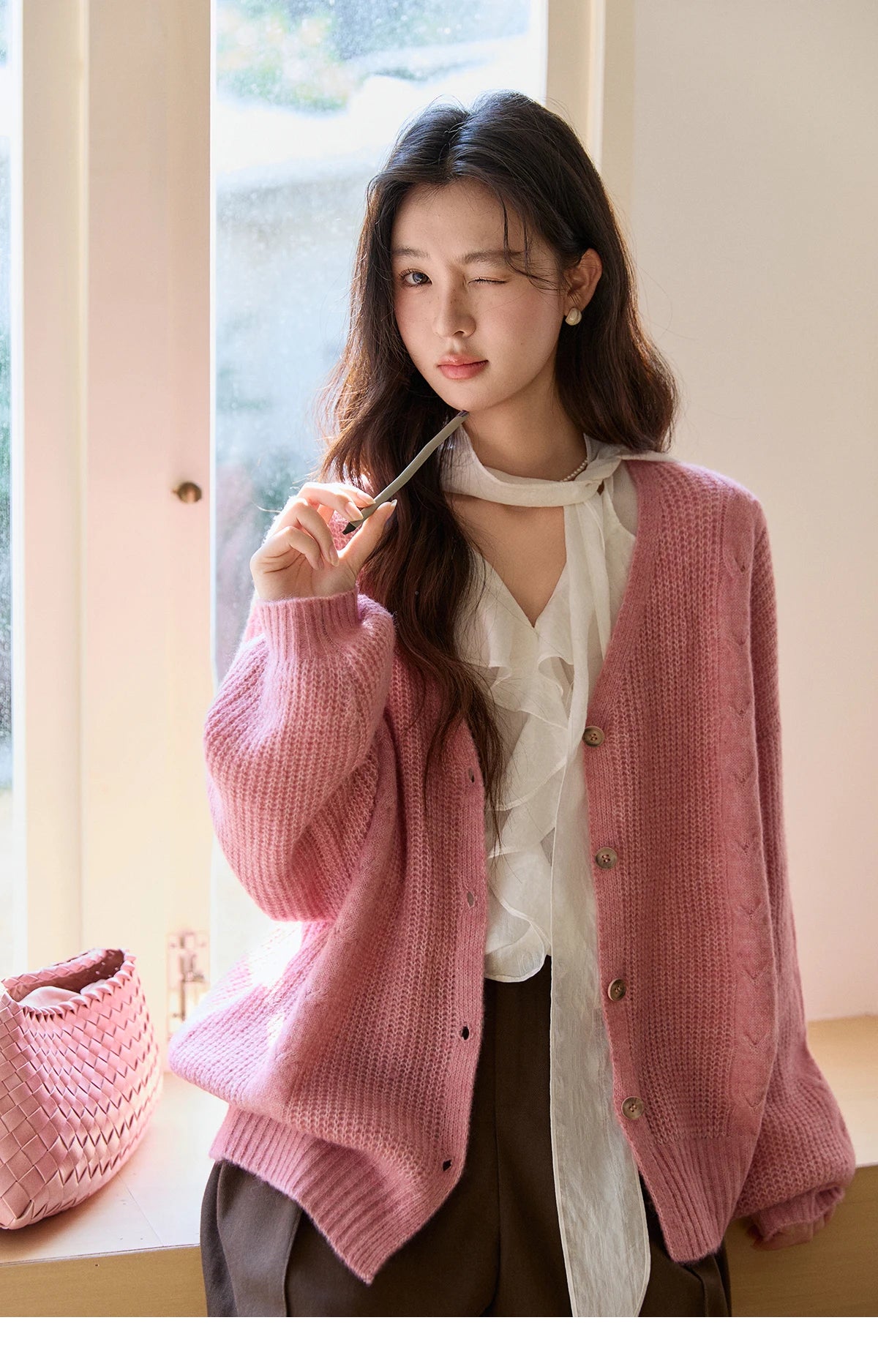 MISHOW Women's Dusty Pink Knitted Cardigan 2026 Spring V-Neck Single Breasted Tops Loose Casual Long Sleeve Outerwear MXF11Z2898