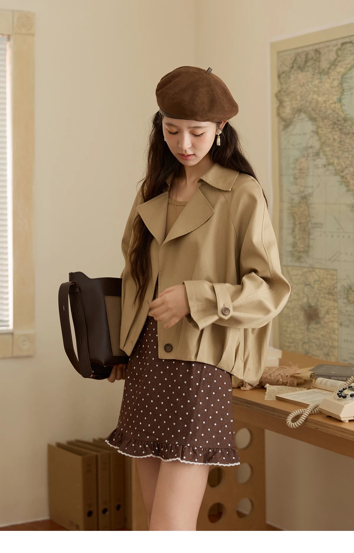 MISHOW Cotton Trench for Women 2025 Autumn Khaki Handmade Pleated Short Jacket Lapel Two Buttons Trench Office Lady MXE43W0804