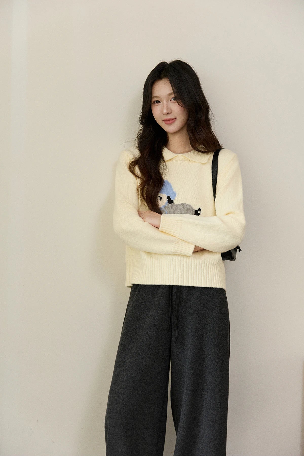 MISHOW Women's Beige White Knitted Sweater 2025 Autumn Winter Round Collar Sheep Pattern Loose Warm Pullover Sweaters MXE94Z2962