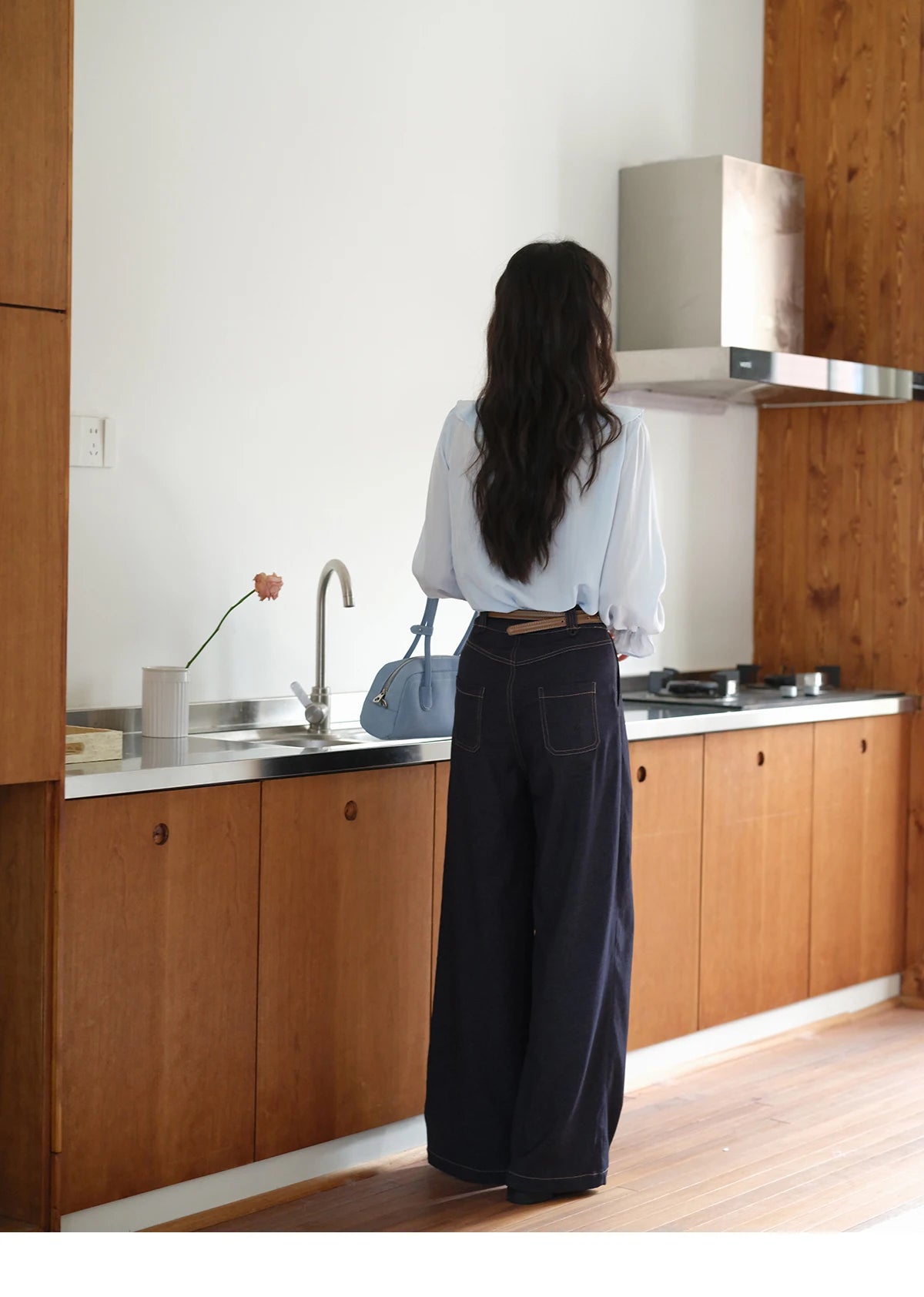 MISHOW Blue Lyocell Ruffled Shirt 2025 Autumn V-neck Flared Sleeves V-neck Shirts Commuting Elegant Versatile Tops MXE41X1969