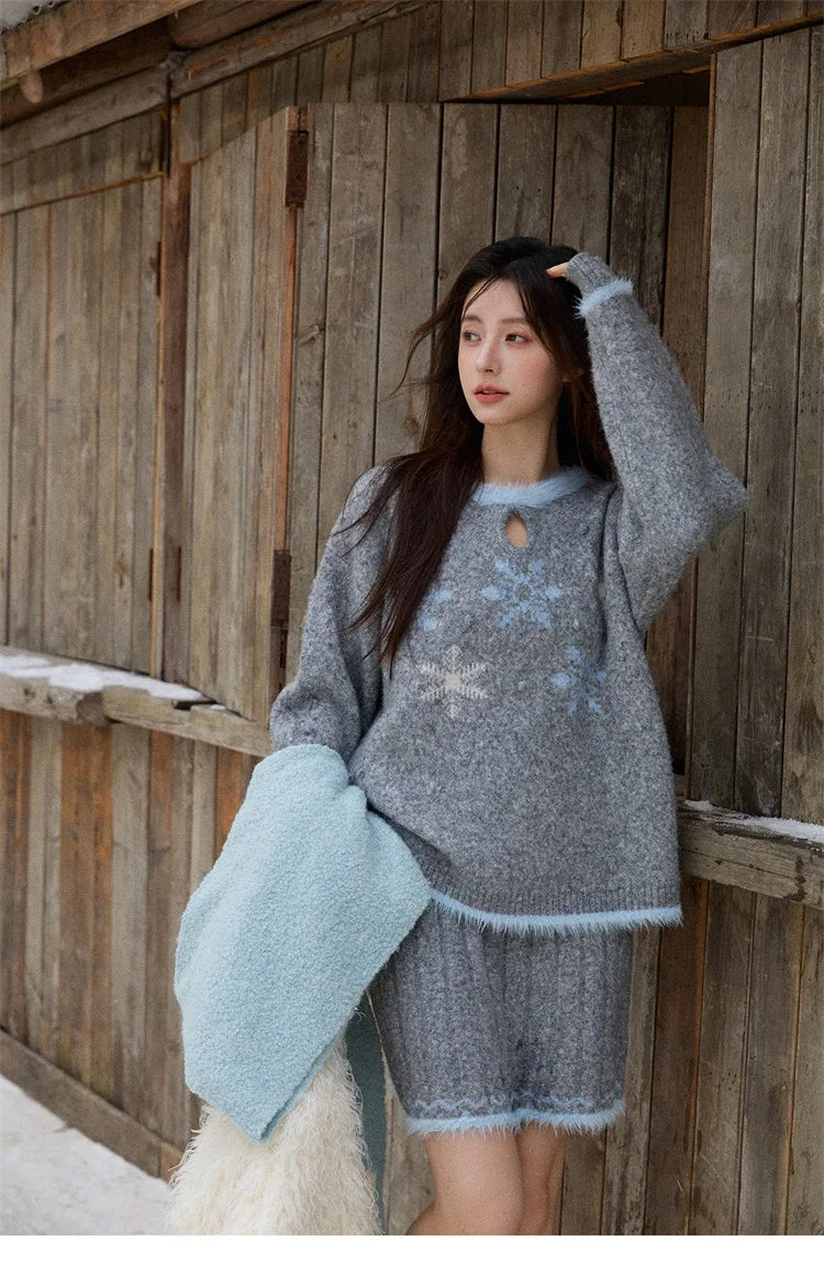 MISHOW Woman Gray Sweater Skirt Suit 2025 Winter Fashion Crew Neck Long Sleeve Sweater Knitted Mini Skirt Suit Woman MXE51T1406