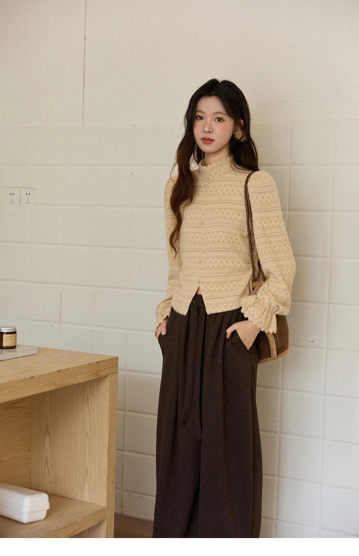 MISHOW Women's Thick Wool Blend Coat 2025 Winter Korean Retro Fleece Patchwork Coats Belted Lapel Elegant Overcoat MXE92W0997