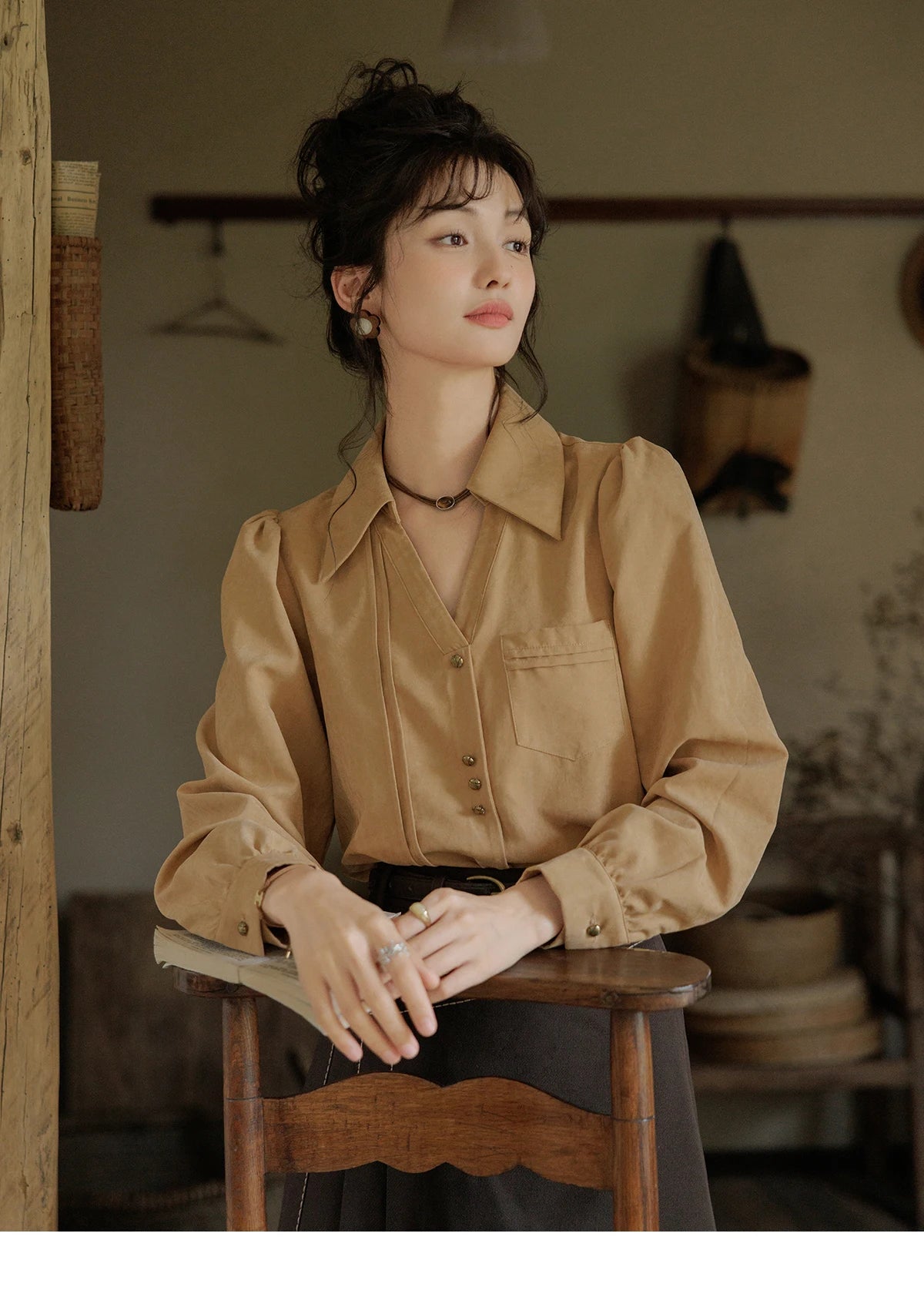 MISHOW Women's Long Sleeved Shirt 2024 Autumn French Minimalist Lapel V Neck Commuter Shirt Retro Button Office Lady MXD43C0306