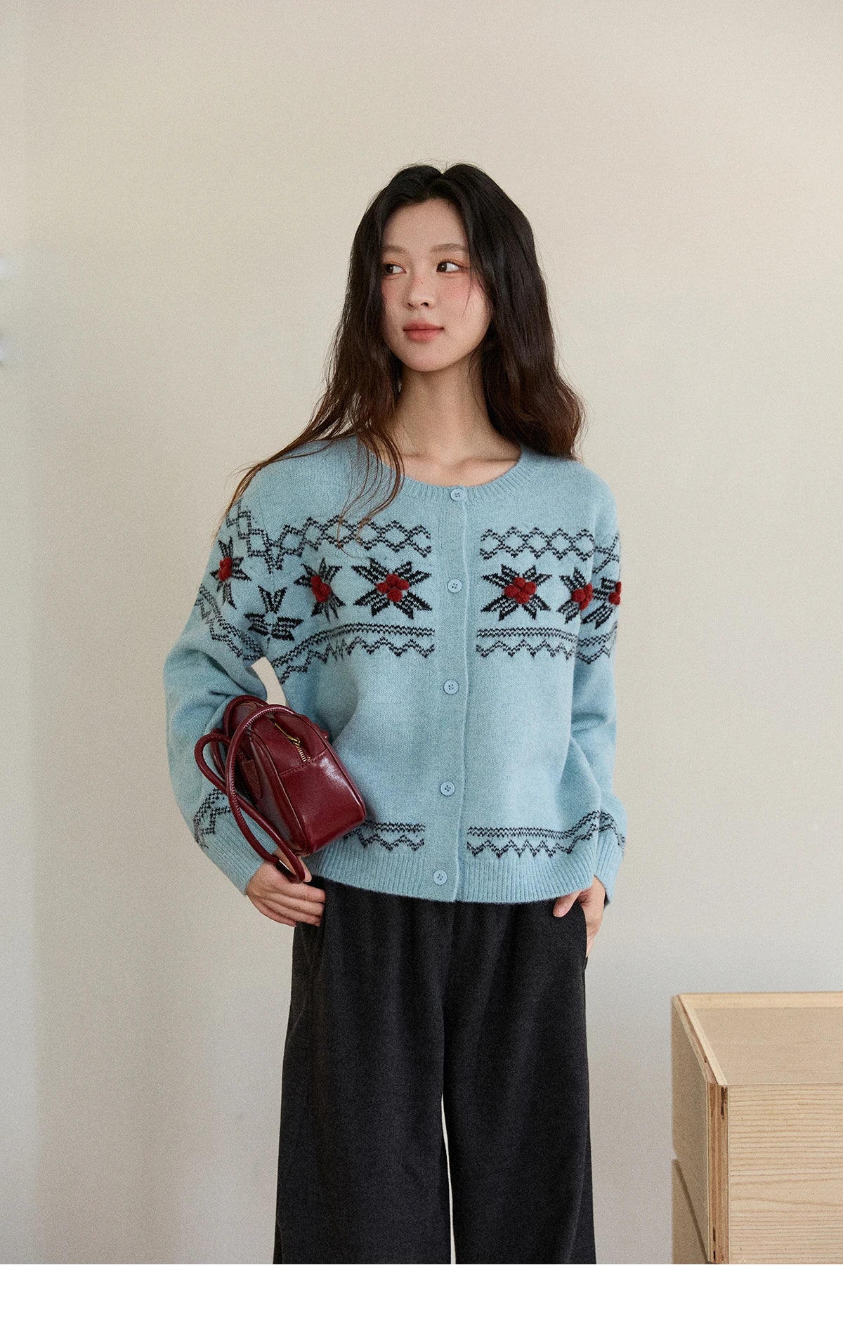 MISHOW Women's Geometric Jacquard Fair Isle Sweater 2025 Winter Retro Blue O-Neck Single-breasted Commuter Cardigan MXE86Z2734