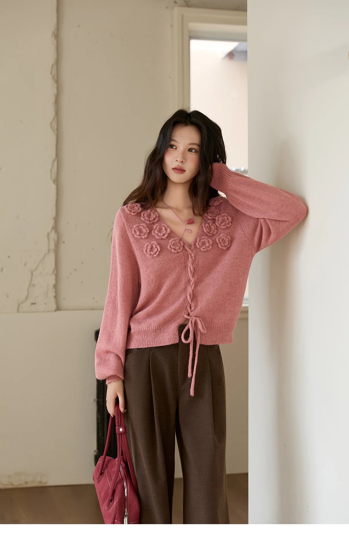 MISHOW V-Neck Sweater 2025 Autumn Winter French Loose Pink Three-Dimensional Rose Knitted Pullovers Long-sleeved Tops MXE88Z2708