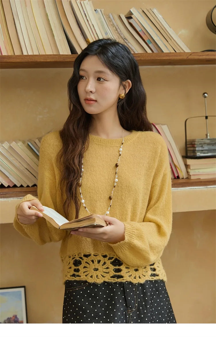 MISHOW Woman Sweaters 2025 Elegant French Hollow Out Floral Sweater Loose O-neck Long Sleeves Knit Top Autumn Clothes MXE44Z2491