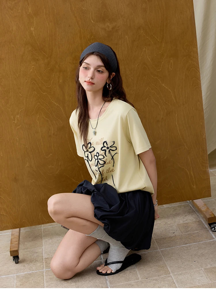 MISHOW Casual Print T-shirts Women Summer 2025 Short Sleeve Round Neck Embroidered Flower Shirt Female Loose Slimming MXE33T0498