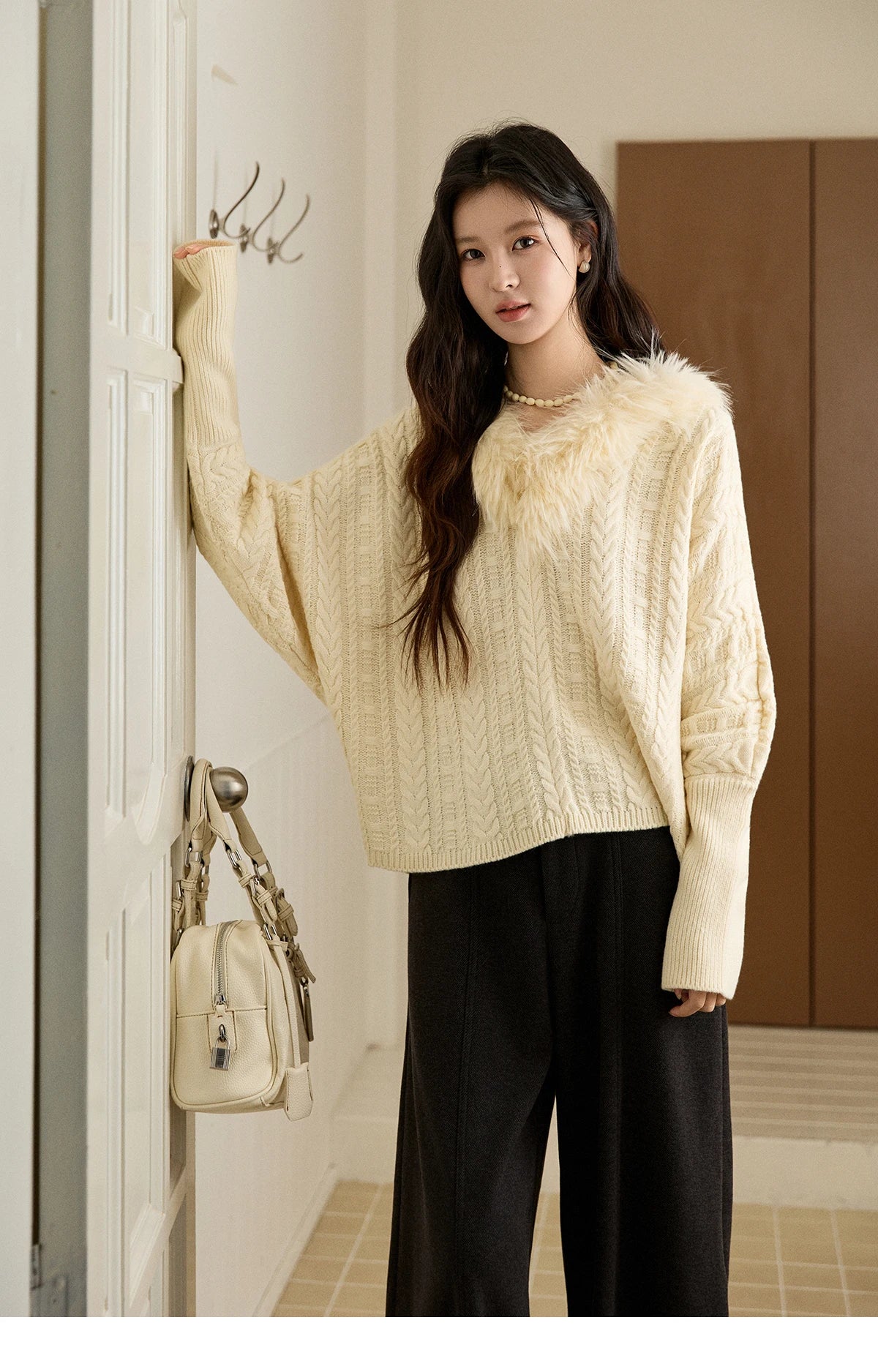 MISHOW Women's Batwing Sleeve KnittedSweater 2025 Winter Faux Fur Collar Cable Knit Puff Sleeve Warm Pullover Tops MXE94Z2985