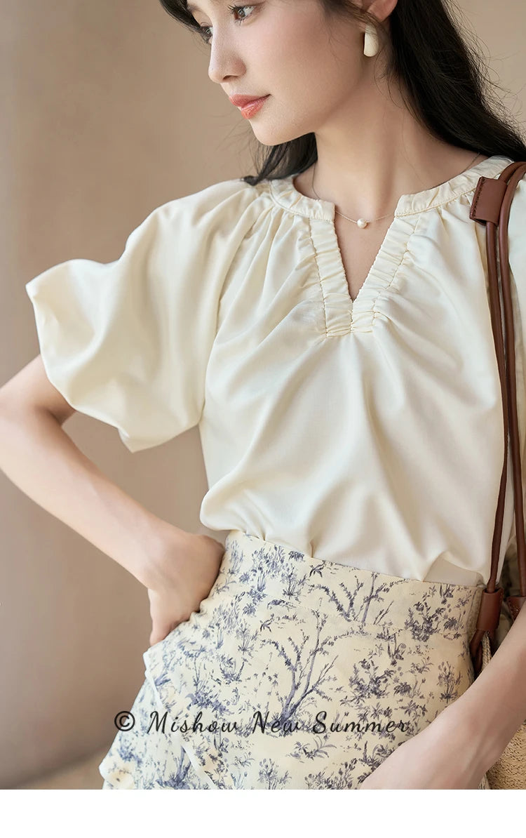 MISHOW Women's Blouses 2023 Summer French Elegant Solid V-Neck Short Sleeve Pullover LOOSE female Puff Sleeve Tops MXC38X0043