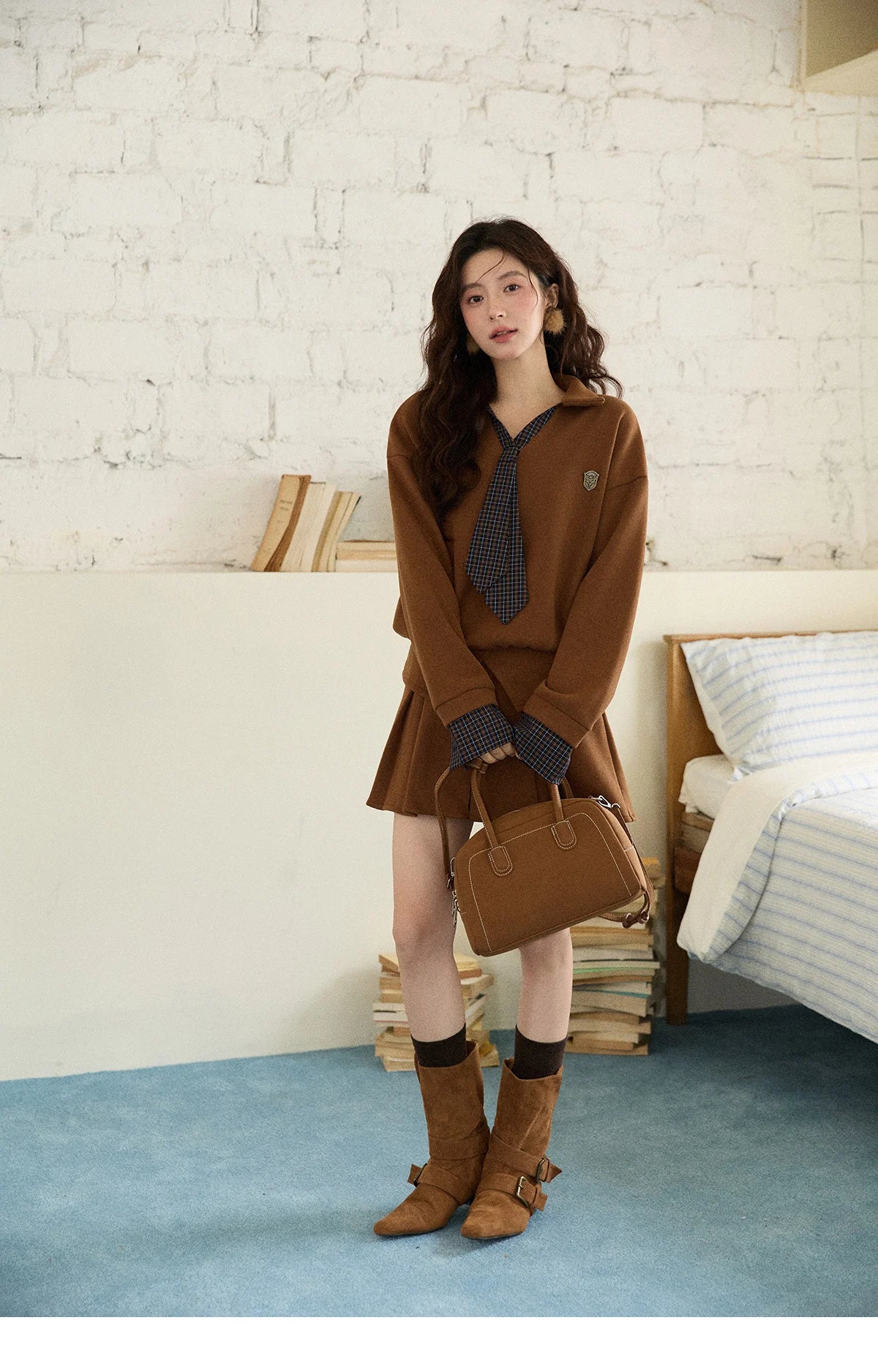 MISHOW Woman Skirt Suit 2025 Winter College Style Fake 2-piece Spliced Sweatshirt Pleated Skirt Casual Woman Sets MXE86T1447