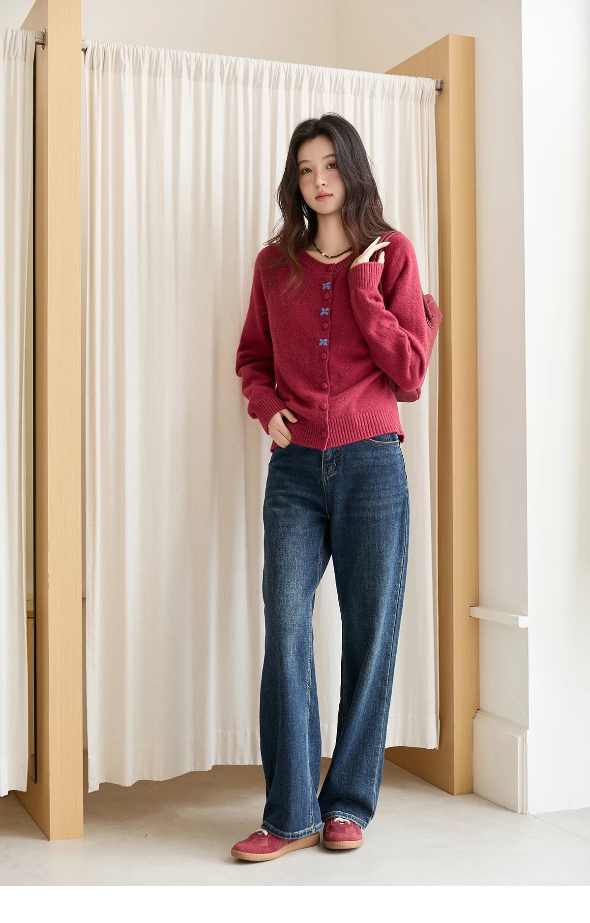 MISHOW Red Knitted Cardigan for Women 2025 Autumn Round Neck Single Breasted Buckle Embroidered Casual Cardigans Lady MXE47Z2621