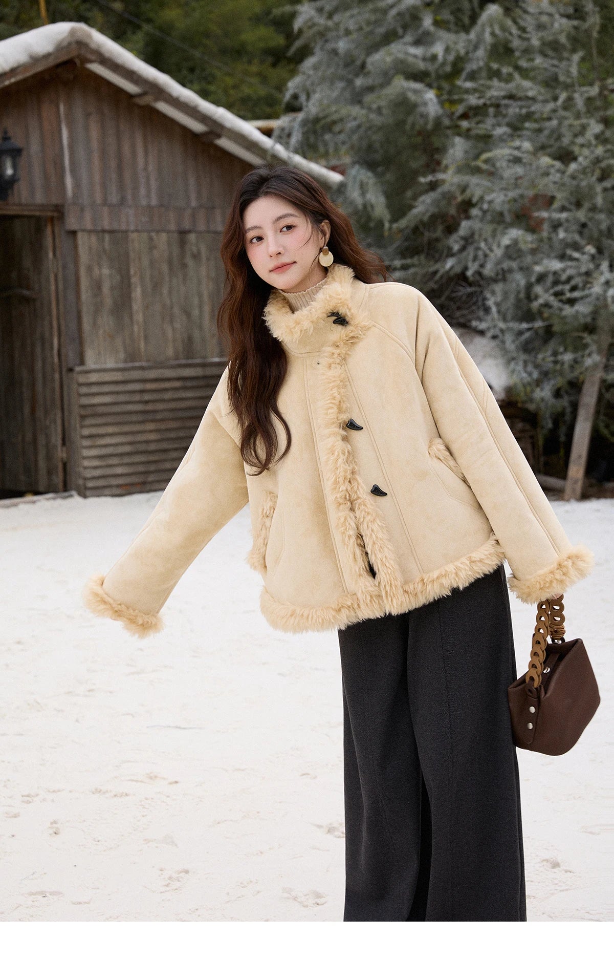MISHOW Woman Yellow Jacket 2025 Warm Stand-up Collar Suede Coat Winter Shearling and Fur Trim Loose Thickened Coat MXE92W1017