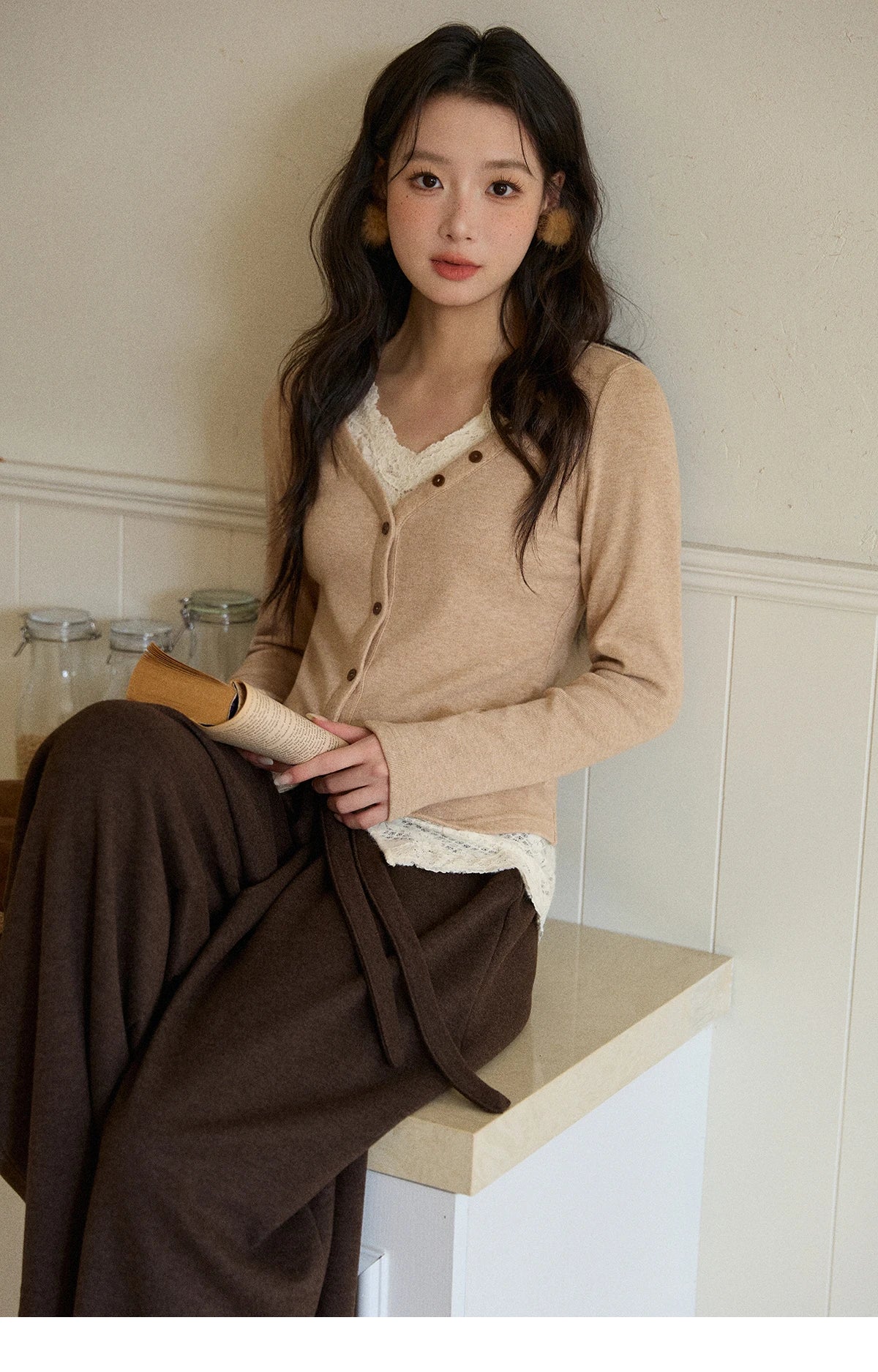 MISHOW Long Sleeve Tops for Woman 2025 Autumn Winter Sweet Gentle V-neck Top with Lace Trim Commute Slim Knit Top MXE86Z2673