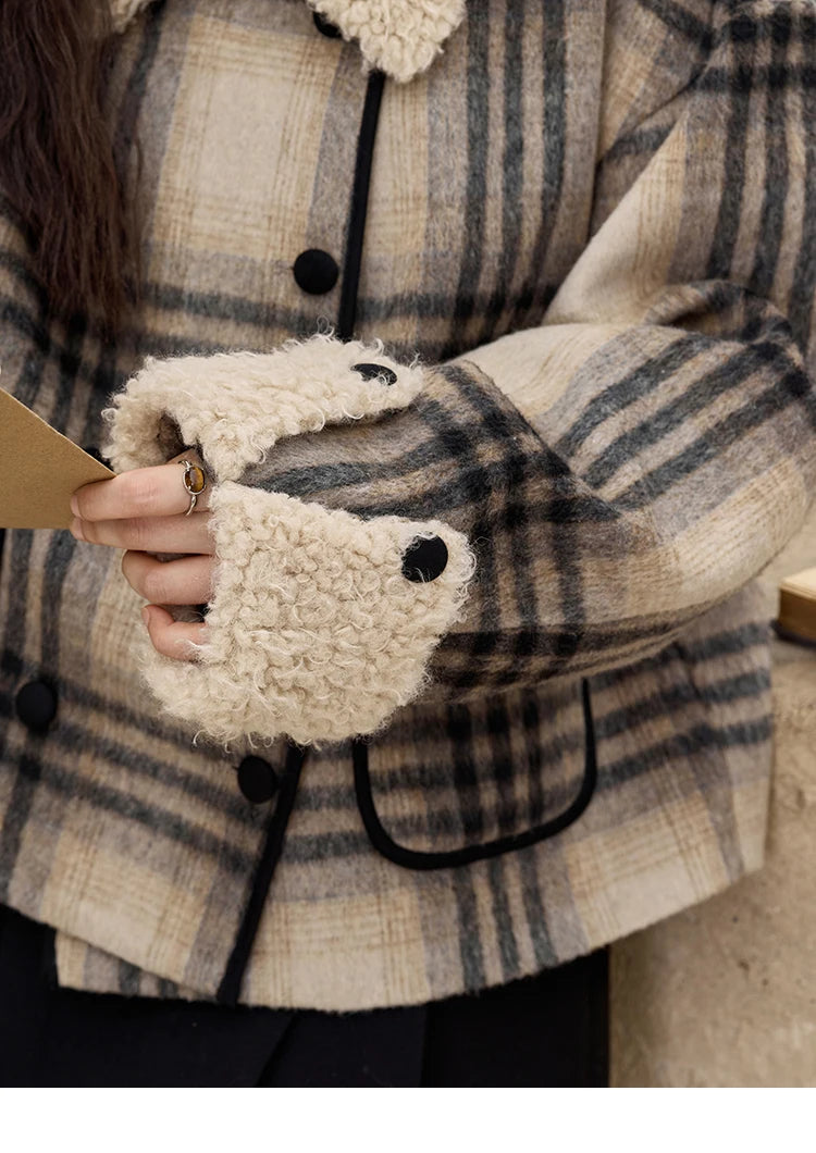 MISHOW Retro Plaid Tweed Jacket Women Double-breasted Long Sleeved 2024 Winter New Fashion Lamb Wool Lapel Loose Coat MXD56W0536