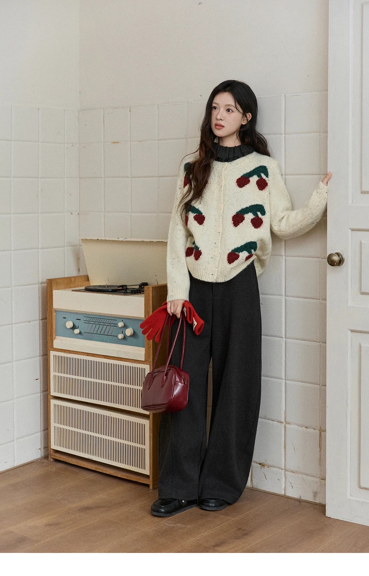 MISHOW Women's Cherry Jacquard Flecked Cardigan 2025 Autumn Winter Korean Drop Shoulder Tops Loose Crew Neck Knitwear MXE91Z2837