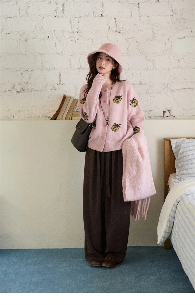 MISHOW Cardigan Women 2025 Autumn Winter Fashion Fuuny Pineapple Jacquard Round Neck Single-breasted Sweater Woman MXE87Z2752