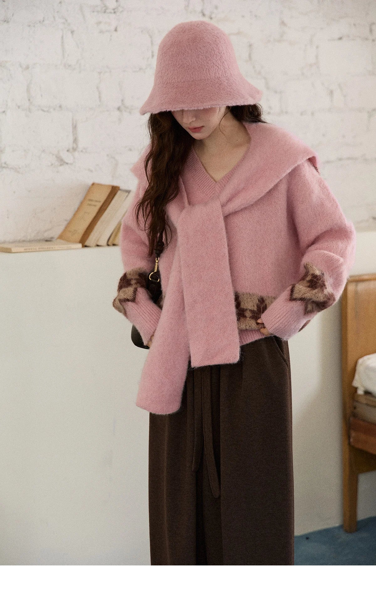 MISHOW Jacquard Pullovers for Women 2025 Winter Fashion Retro Geometric Pattern V-Neck Knitted Sweater with Shawl MXE86Z2654