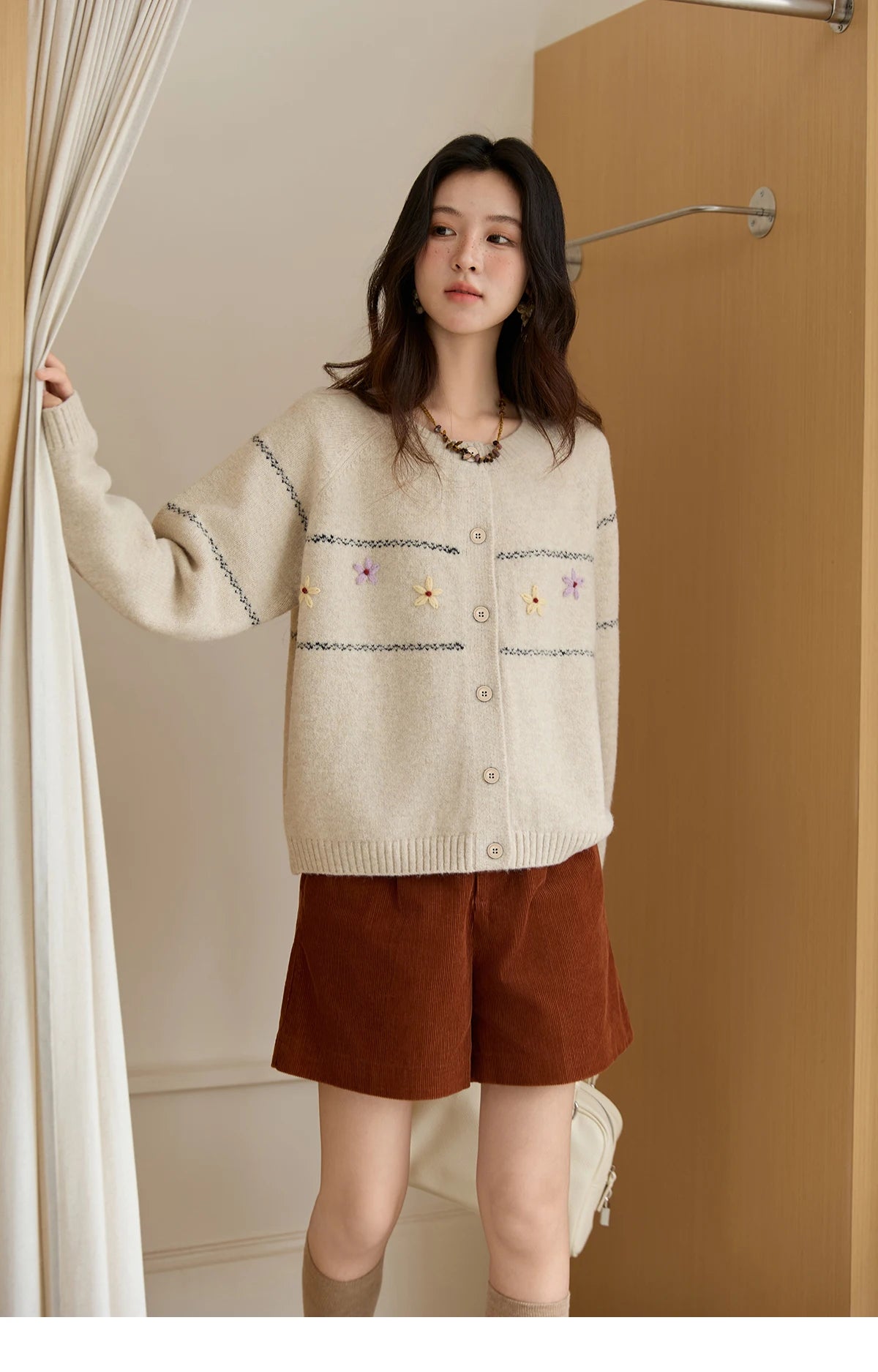 MISHOW Women Cardigan Long Sleeve 2025 Autumn Winter Flower Embroidered Knitted Cardigan Commute Loose Blue Knit Top MXE46Z2581