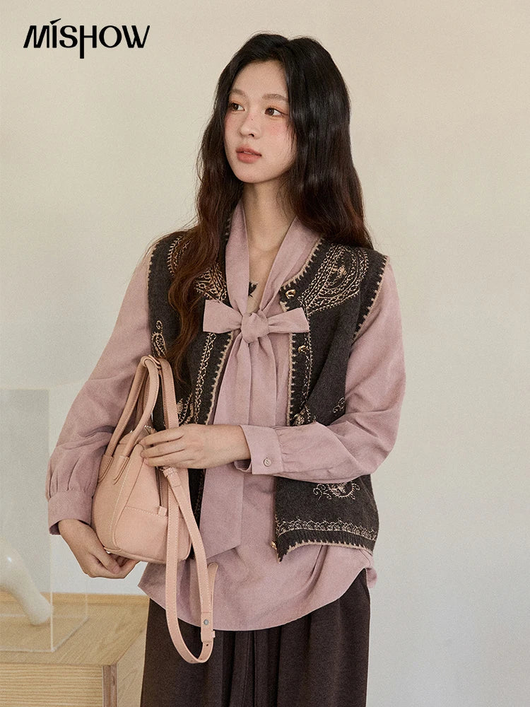 MISHOW Patterned Embroidered Vest for Women 2025 Retro Crew Neck Sleeveless Knitted Vest Commute Women's Winter Vest MXE86Z2745