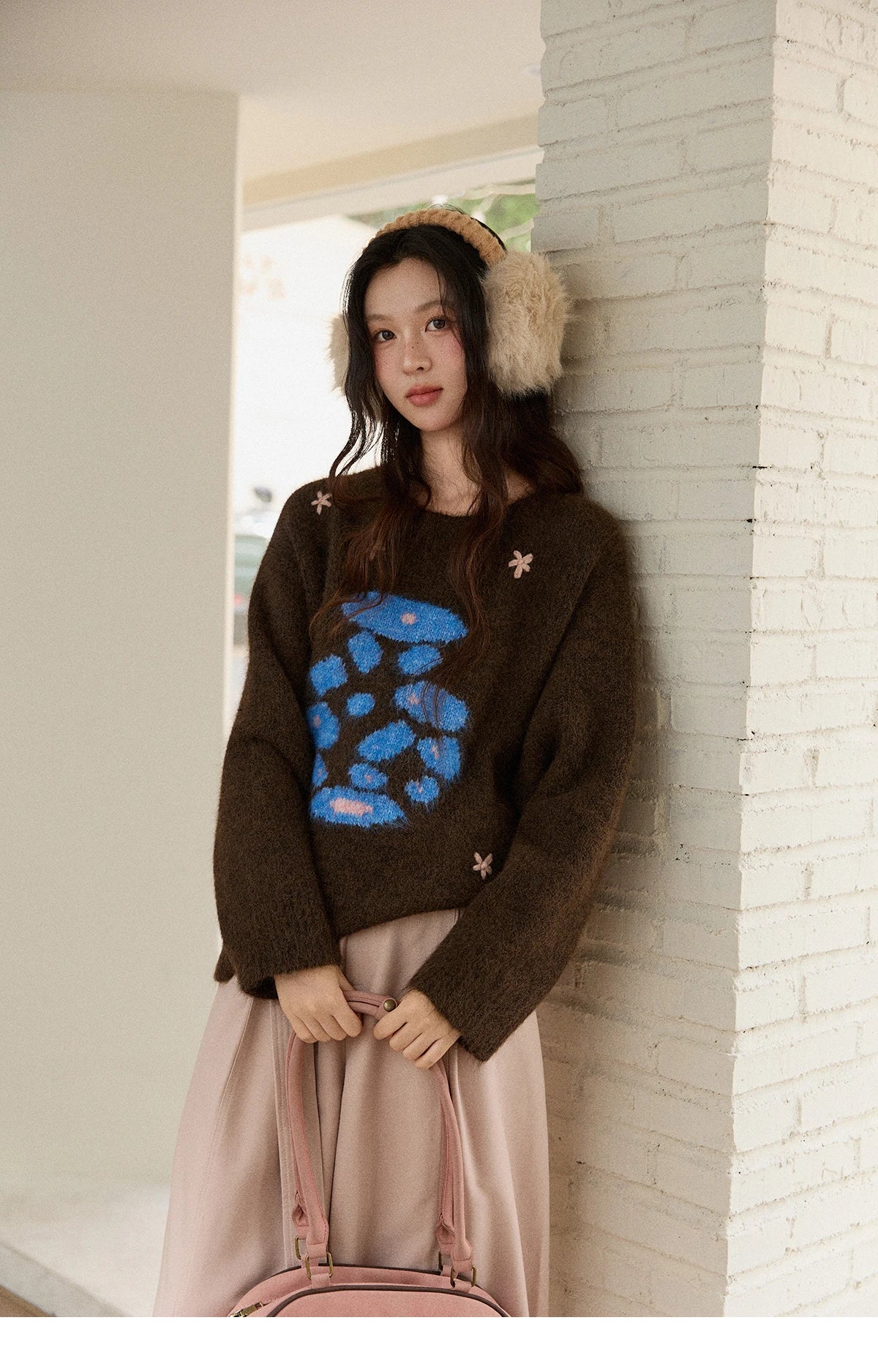 MISHOW Women's Lucky Bottle Jacquard Wool Warm Sweater 2025 Winter 3D Floral Color Block Retro Thickened Knitwear MXE91Z2840