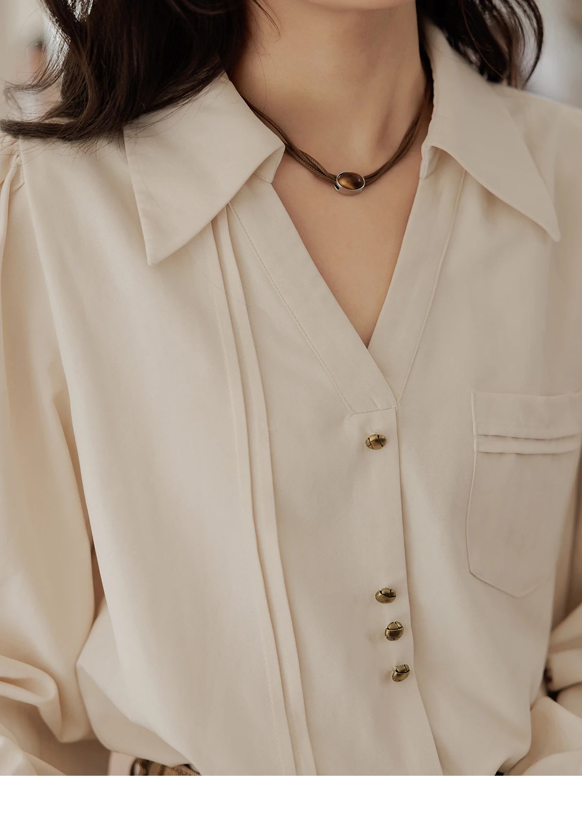 MISHOW Women's Long Sleeved Shirt 2024 Autumn French Minimalist Lapel V Neck Commuter Shirt Retro Button Office Lady MXD43C0306