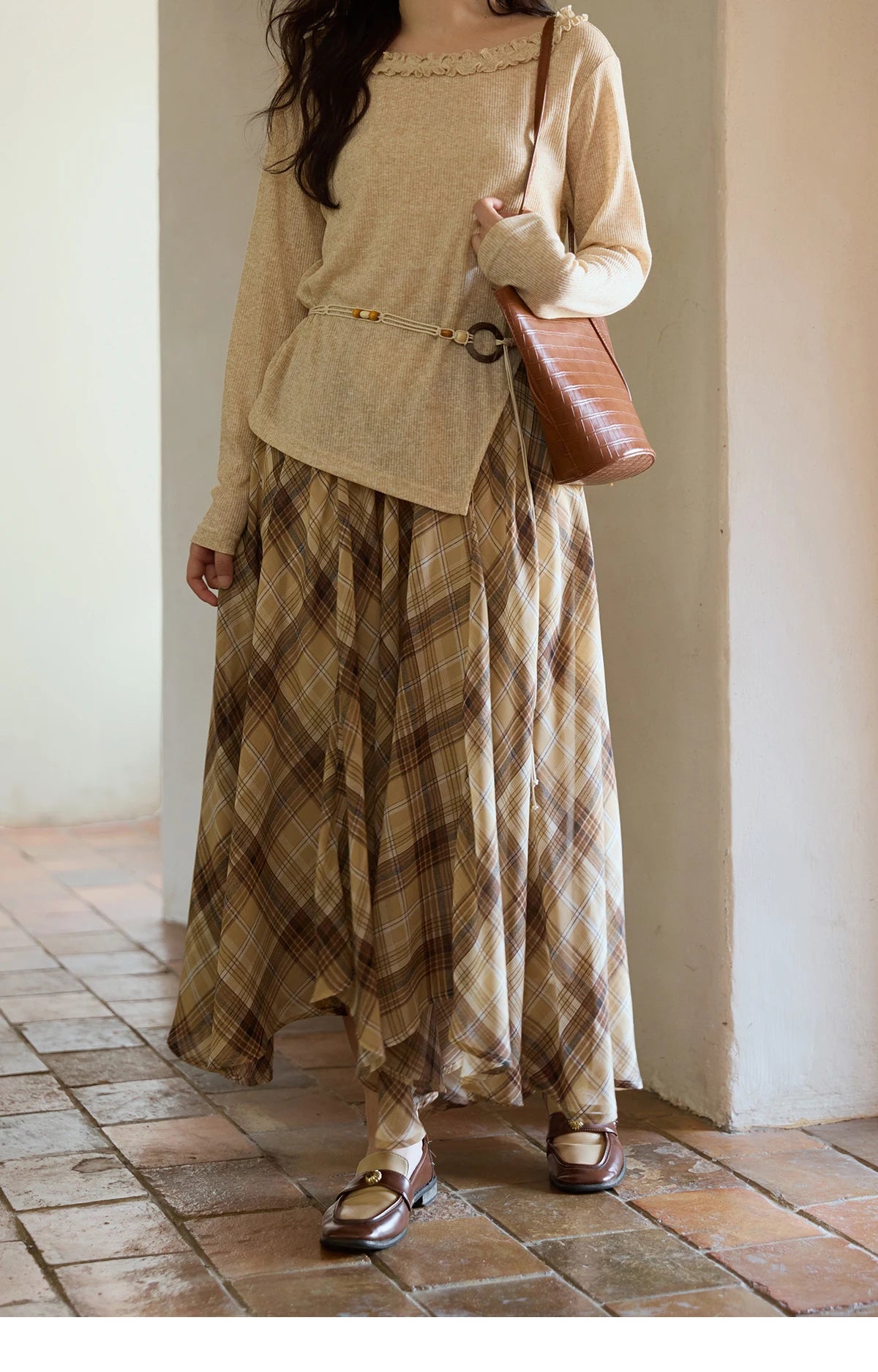 MISHOW Coffee Plaid Skirt 2025 Autumn Asymmetrical Hem Skirts Female Retro Side Zipper Commuting A-line Midi Skirt MXE42B2377