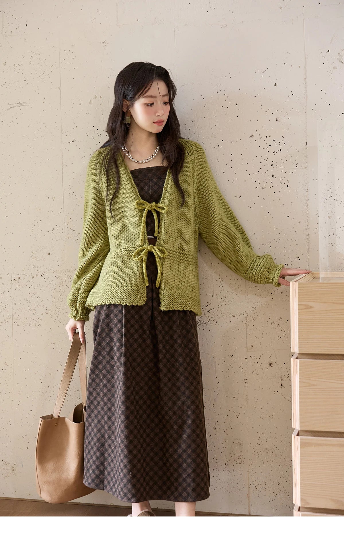 MISHOW Women's Avocado Green Knitted Cardigan 2025 Winter Lantern Sleeve Sweater Female V-neck Lace-up Loose Cardigan MXE51Z2694