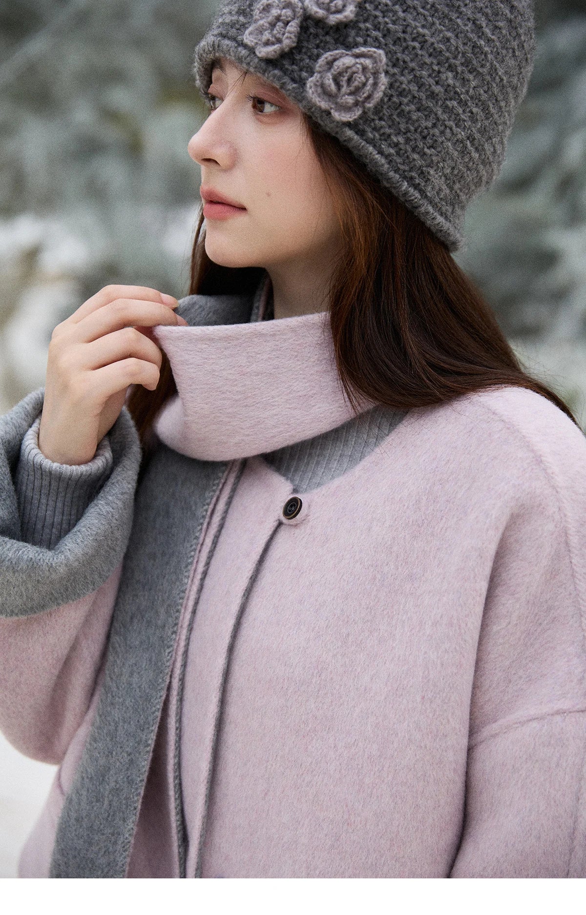 MISHOW Women's Tweed Wool Double-Faced Short Coat with Scarf 2025 Winter Loose Warm Outerwear O-neck Coat Office Lady MXE86W0977